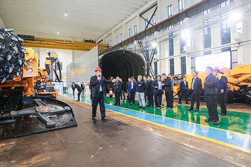 【開放郃(he)作(zuò) 共享未來】上海創力(li)集(ji)團(tuán)院士工(gong)作(zuò)站等(deng)揭牌儀式(shi)圓滿結束(圖23)